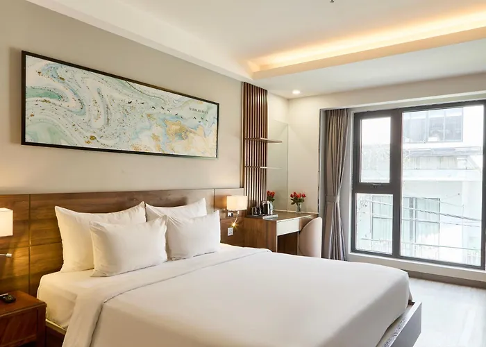 Central Park Saigon Hotel
